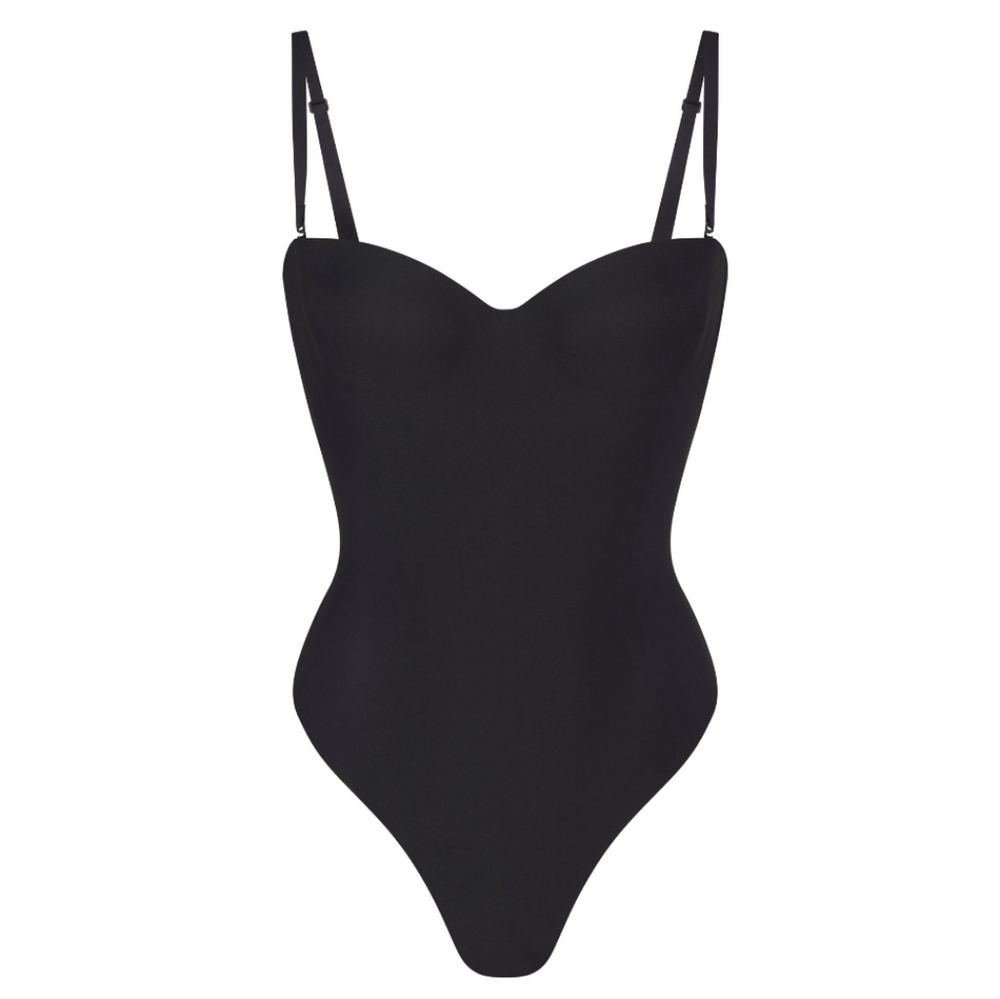 SKIMS SEAMLESS SCULPT THONG BODYSUIT